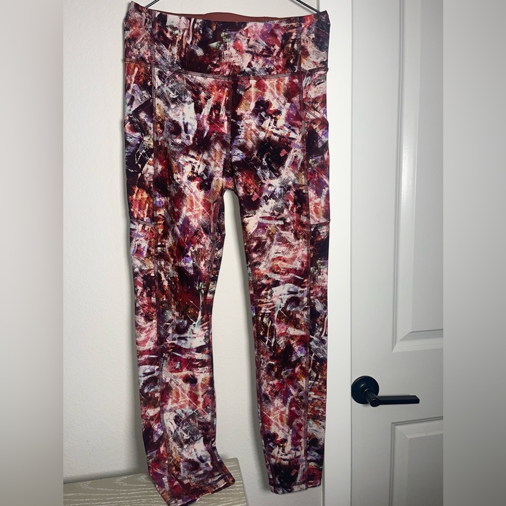 Lululemon women’s leggings Size 6
